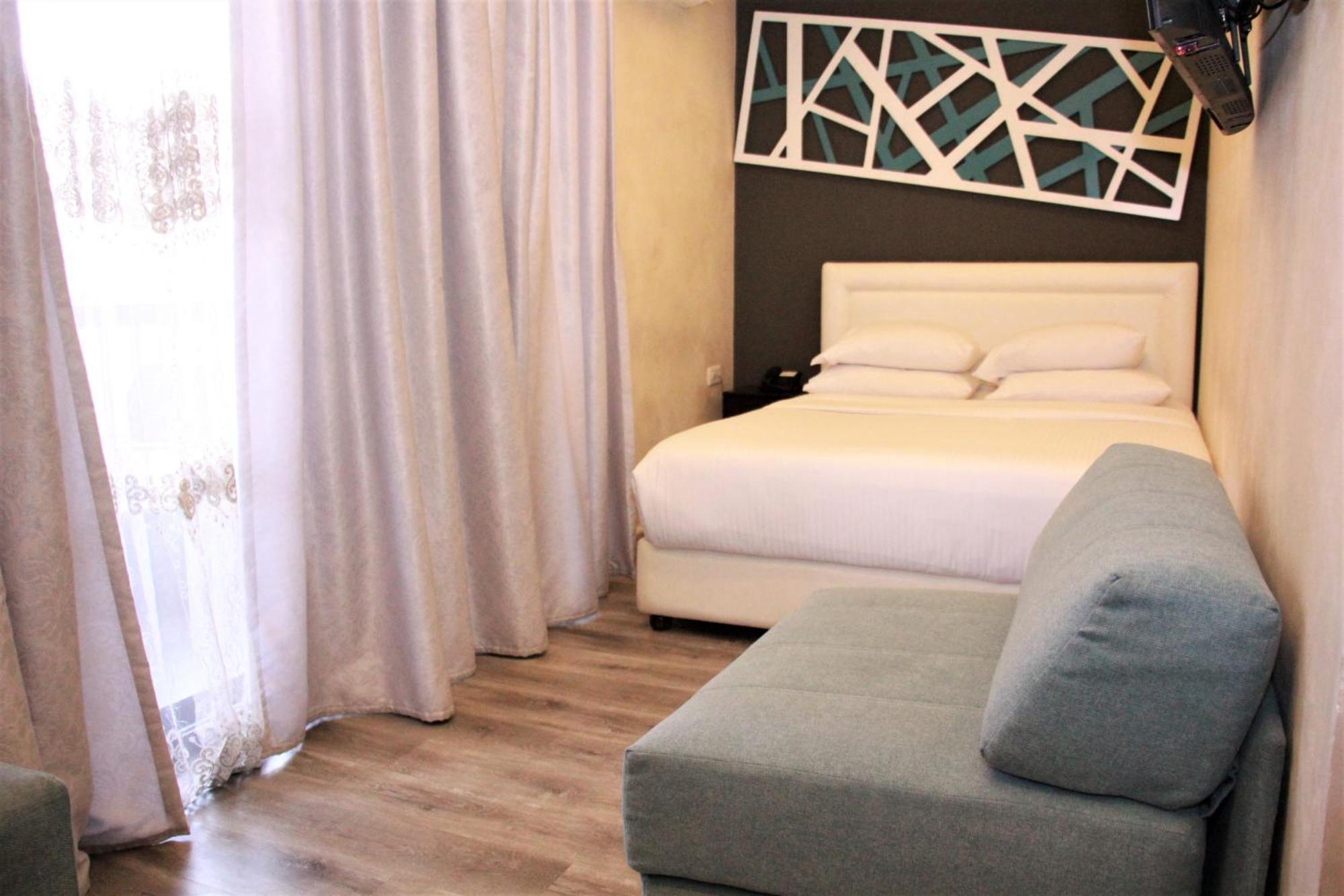 Beverly Hotel Beirut Exterior photo